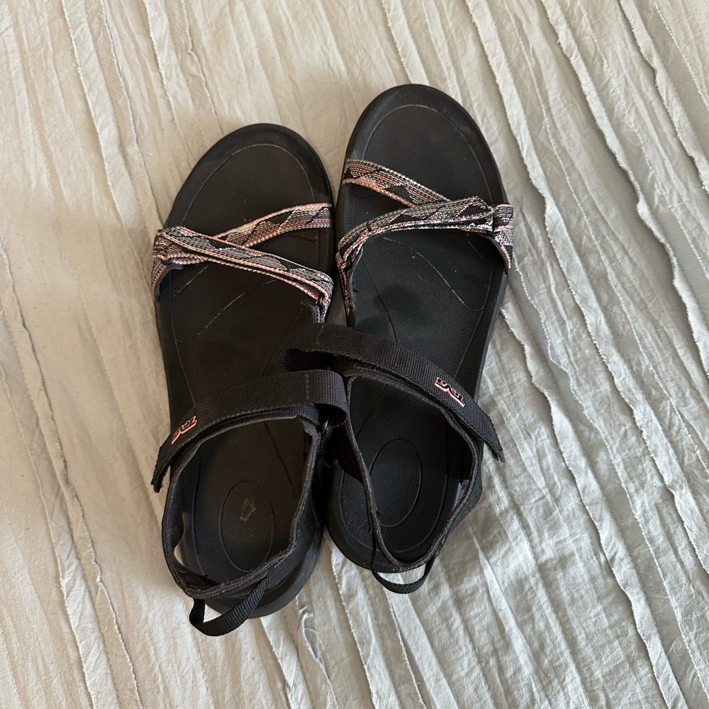 Teva Verra Hiking Sandal | Size 10 - Picture 4 of 7